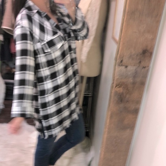 Umgee black & white buffalo check tunic top size small new without tags - Picture 3 of 9